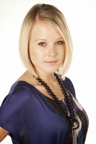 Sally Martin - AI Character on RolePlai