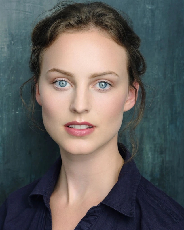 Lisa Watson - AI Character on RolePlai