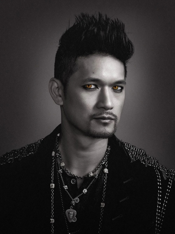 Magnus Bane - AI Character on RolePlai