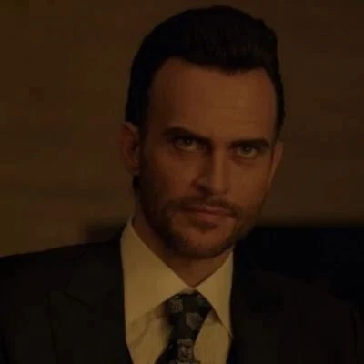 Vincente Blackwell - AI Character on RolePlai