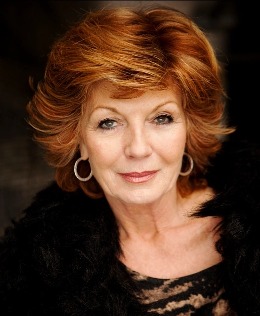 Rula Lenska - AI Character on RolePlai
