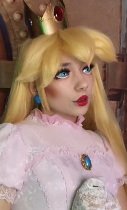 Peach Toadstool - AI Character on RolePlai