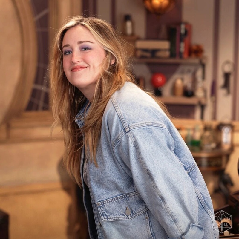 Ashley Johnson - AI Character on RolePlai
