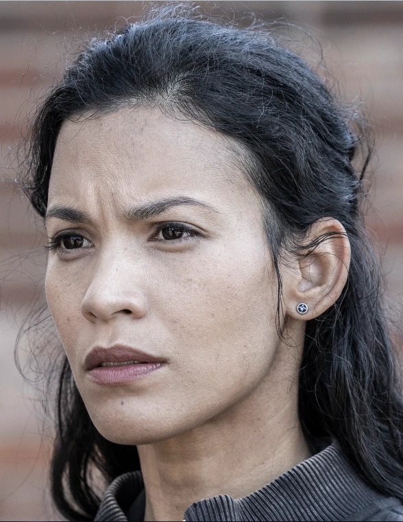 Luciana Galvez - AI Character on RolePlai