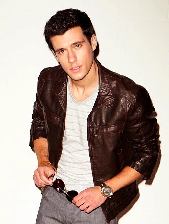 Kole Whitacre - AI Character on RolePlai