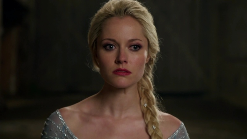 Elsa - AI Character on RolePlai