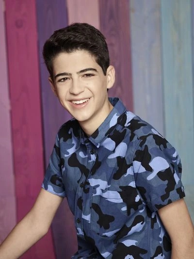 Cyrus Goodman - AI Character on RolePlai