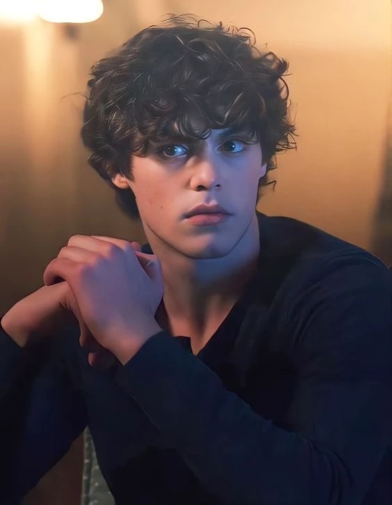 Ethan Winchester - AI Character on RolePlai