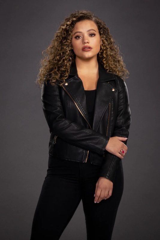 Maggie Vera - AI Character on RolePlai