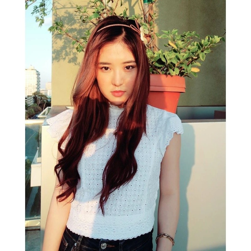 Megan Lee - AI Character on RolePlai