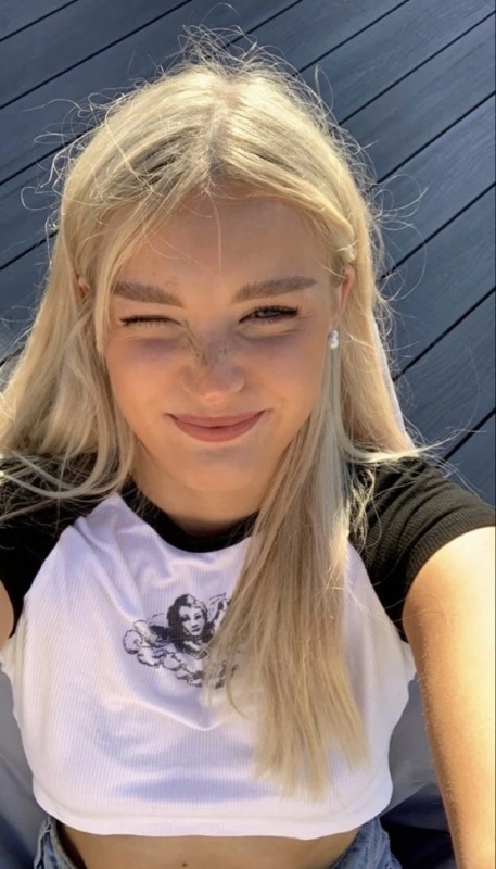 Madeline Aurora Ardennes - AI Character on RolePlai