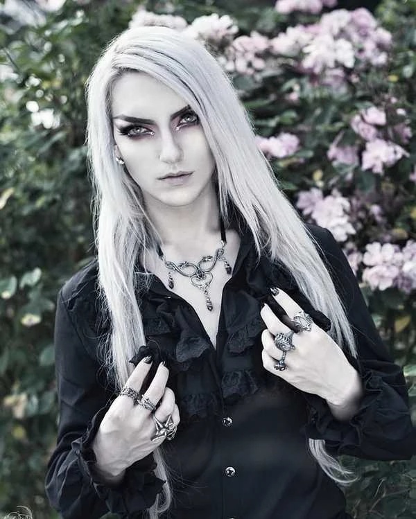 Alpha Eos Wulfsbane - AI Character on RolePlai