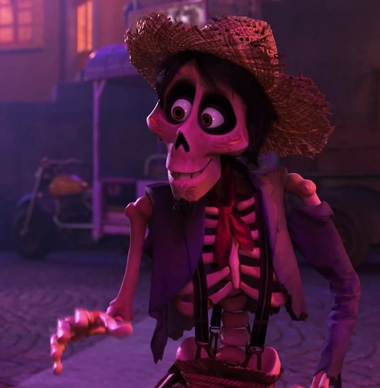 Héctor Rivera - AI Character on RolePlai