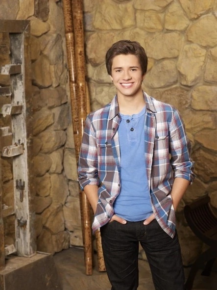 Chase Davenport - AI Character on RolePlai