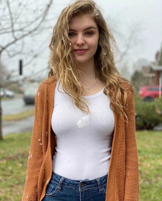 Estelle Danvers - AI Character on RolePlai