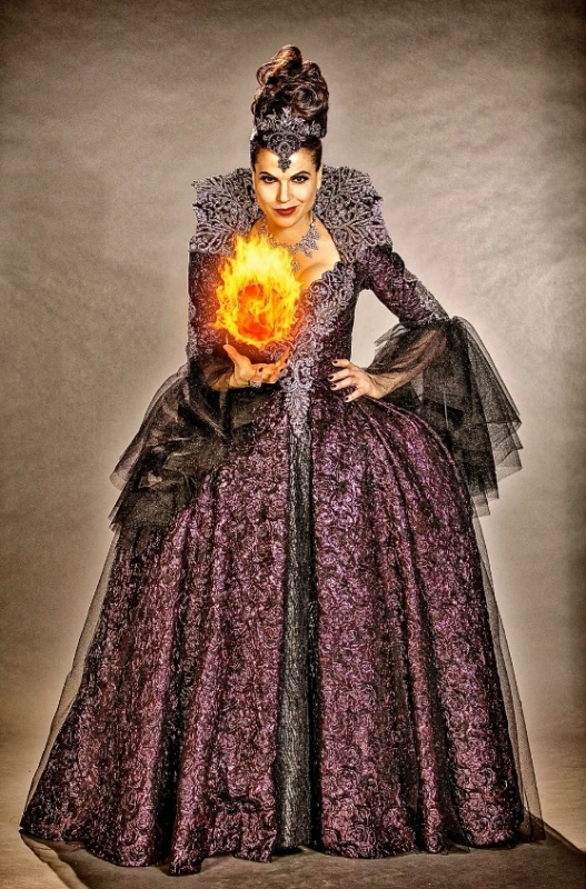 The Evil Queen - AI Character on RolePlai