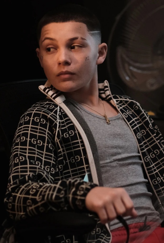 Ashtray - AI Character on RolePlai