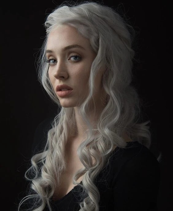 Visenya Targaryen - AI Character on RolePlai