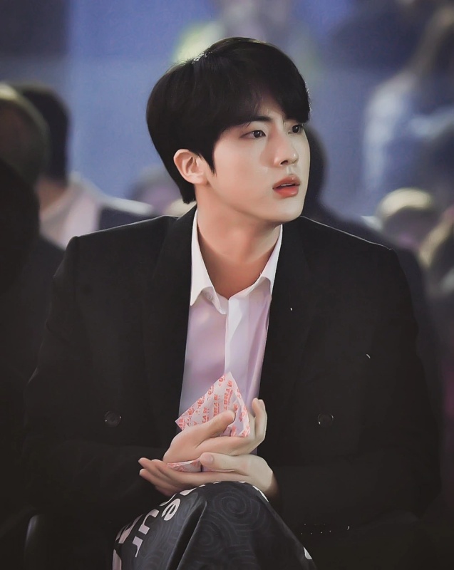 Kim Seokjin - AI Character on RolePlai