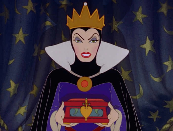 The Evil Queen - AI Character on RolePlai