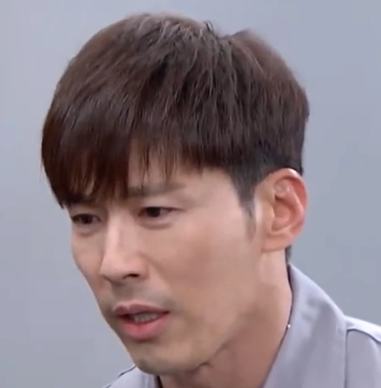 Zhao Tian Yu - AI Character on RolePlai