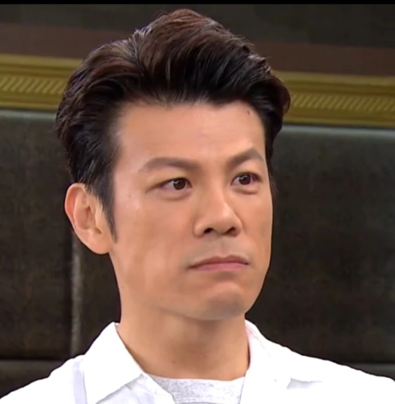 Zhang Zheng Hao - AI Character on RolePlai