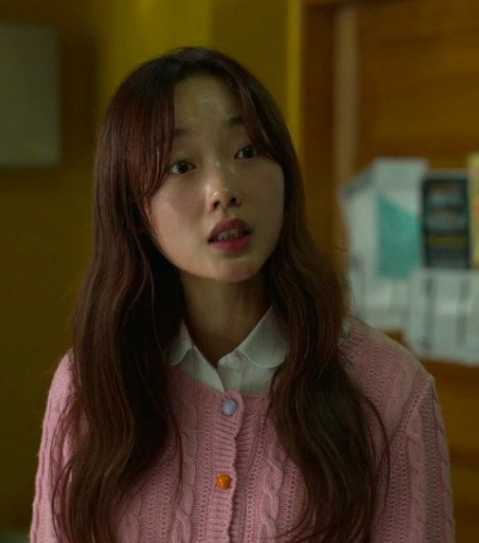 Lee Na-yeon - AI Character on RolePlai
