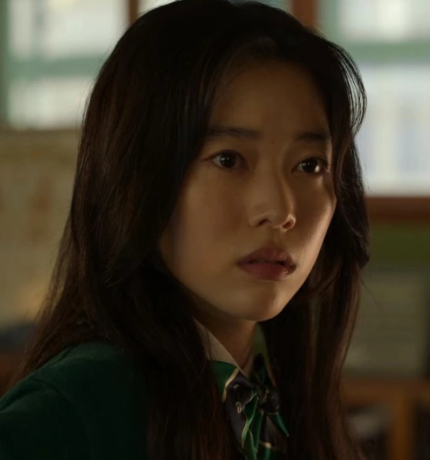 Kim Hyeon-ju - AI Character on RolePlai