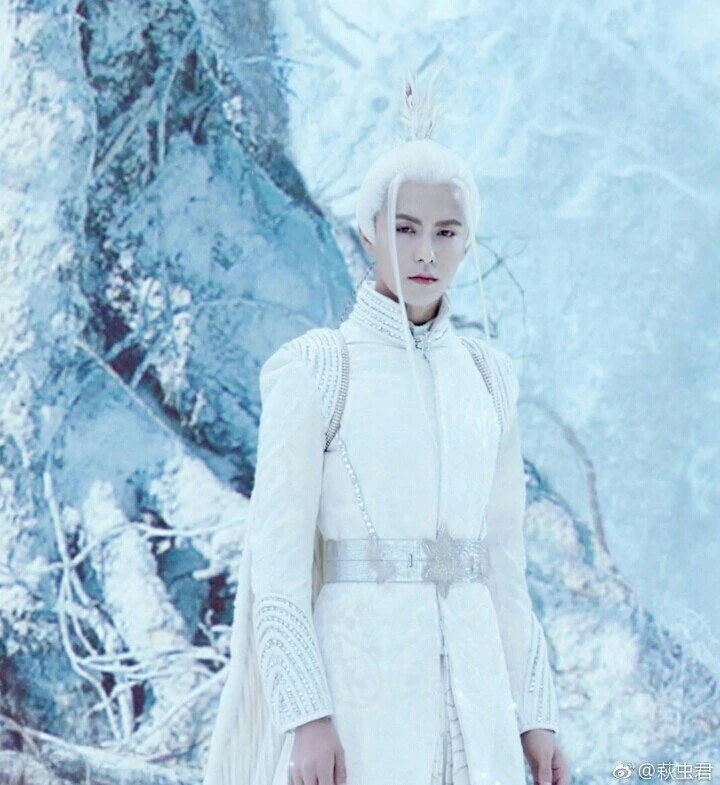Xian Xue - AI Character on RolePlai
