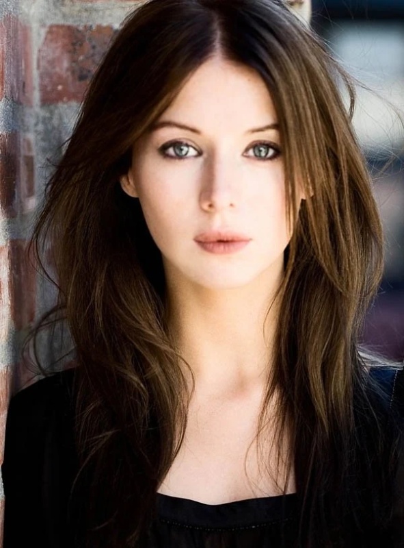 Persephone - AI Character on RolePlai