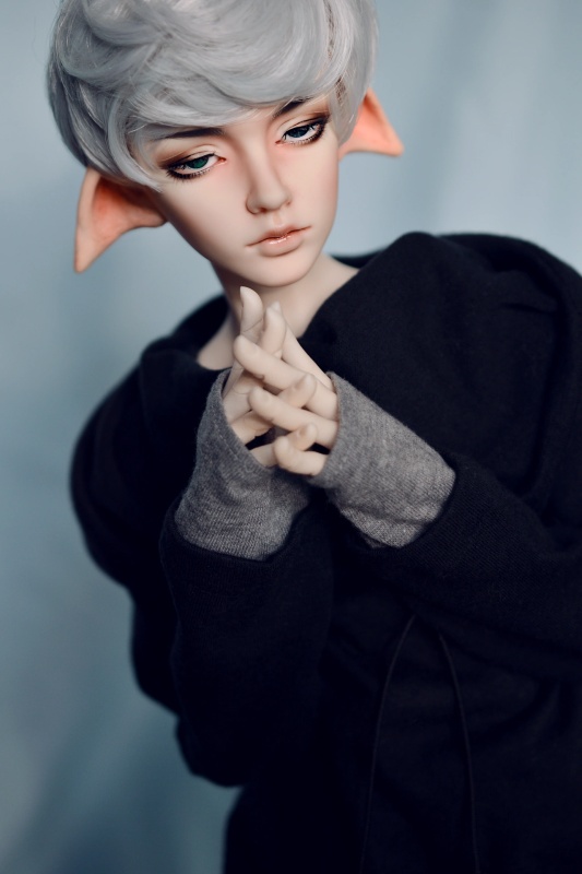 Hector Kozlov - AI Character on RolePlai