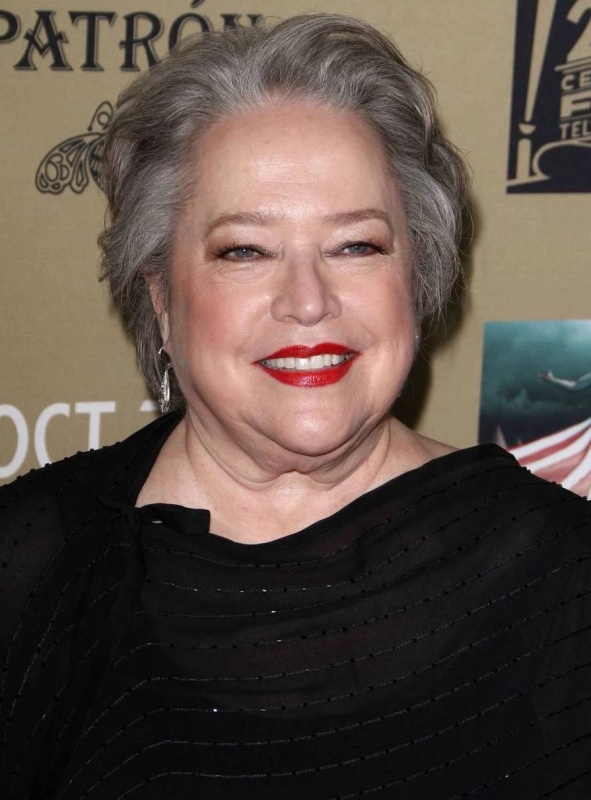 Kathy Bates - AI Character on RolePlai