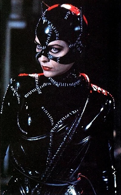 Selina Kyle - AI Character on RolePlai