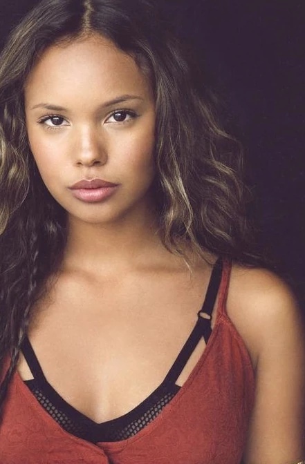 Rose Jones - AI Character on RolePlai