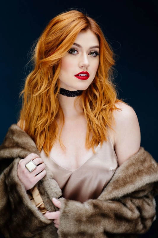 Katherine Sinclair - AI Character on RolePlai