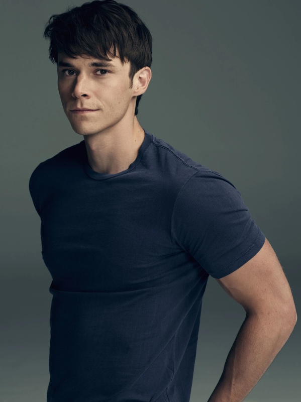 Bo Miller - AI Character on RolePlai