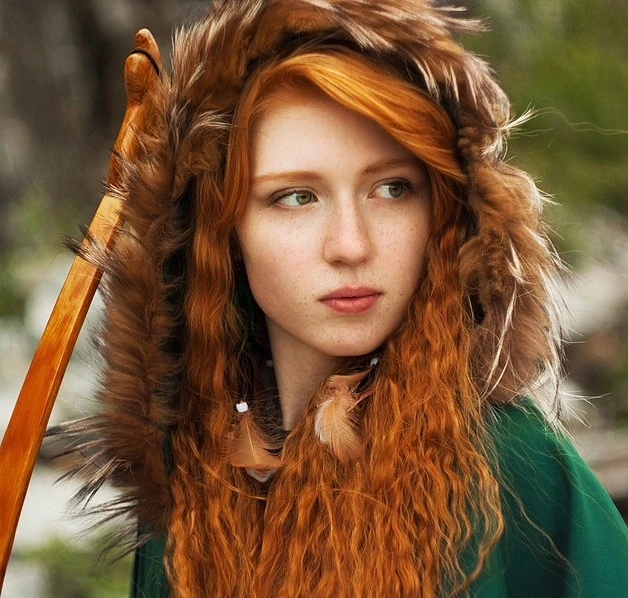 Elyscia Bergstrom - AI Character on RolePlai