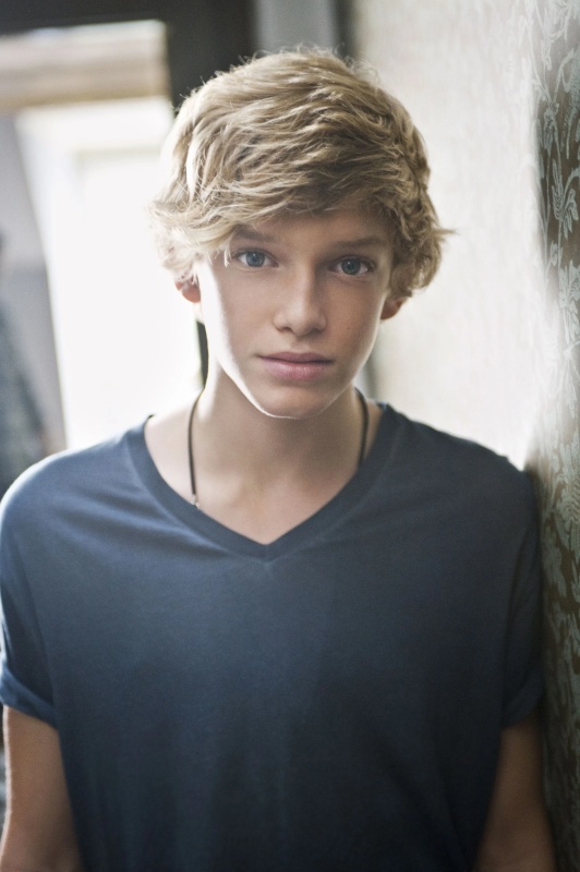 Lucien Summers - AI Character on RolePlai