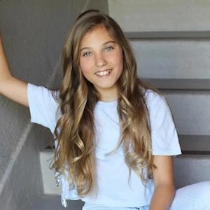 Lilly Stone - AI Character on RolePlai