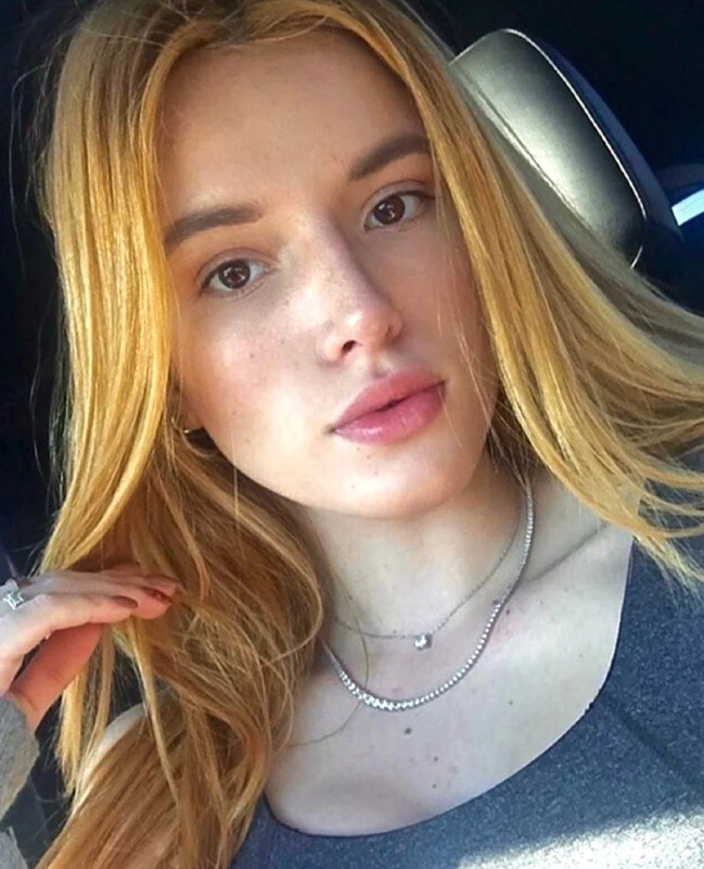 Nina Patterson - AI Character on RolePlai
