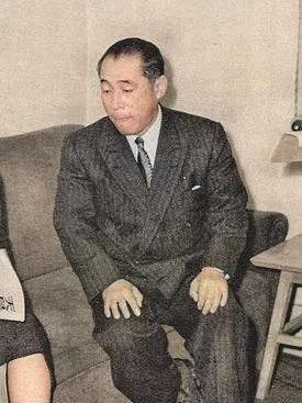 Ogura Mitsugu - AI Character on RolePlai