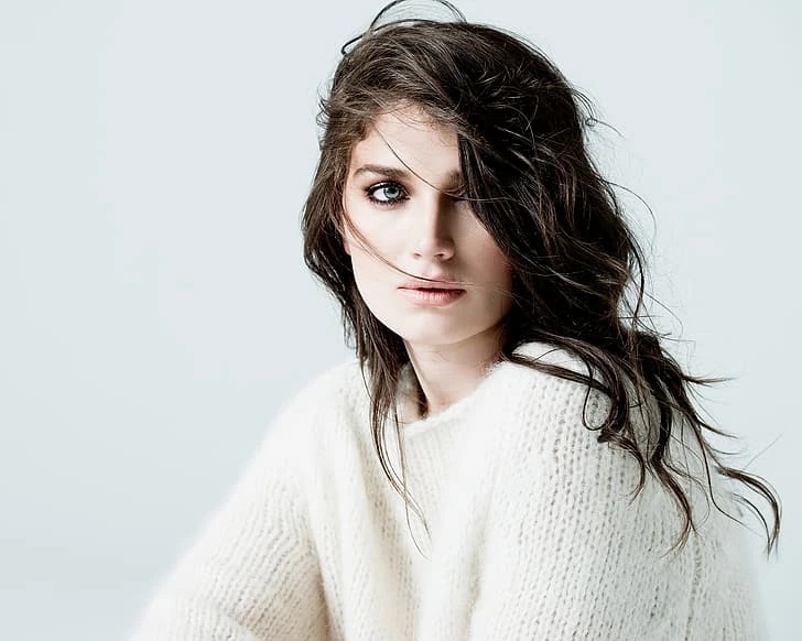 Alexandra Brighton - AI Character on RolePlai