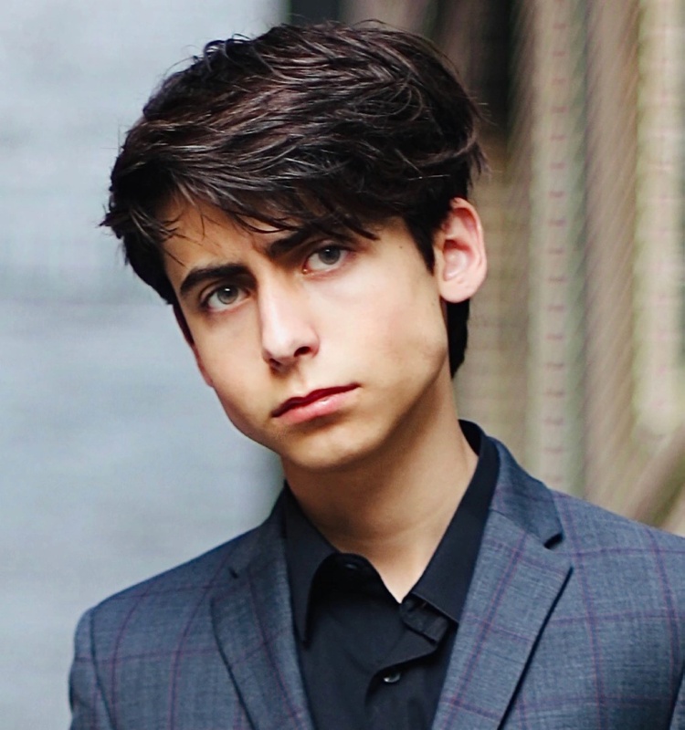 Nate Hargreeves - AI Character on RolePlai