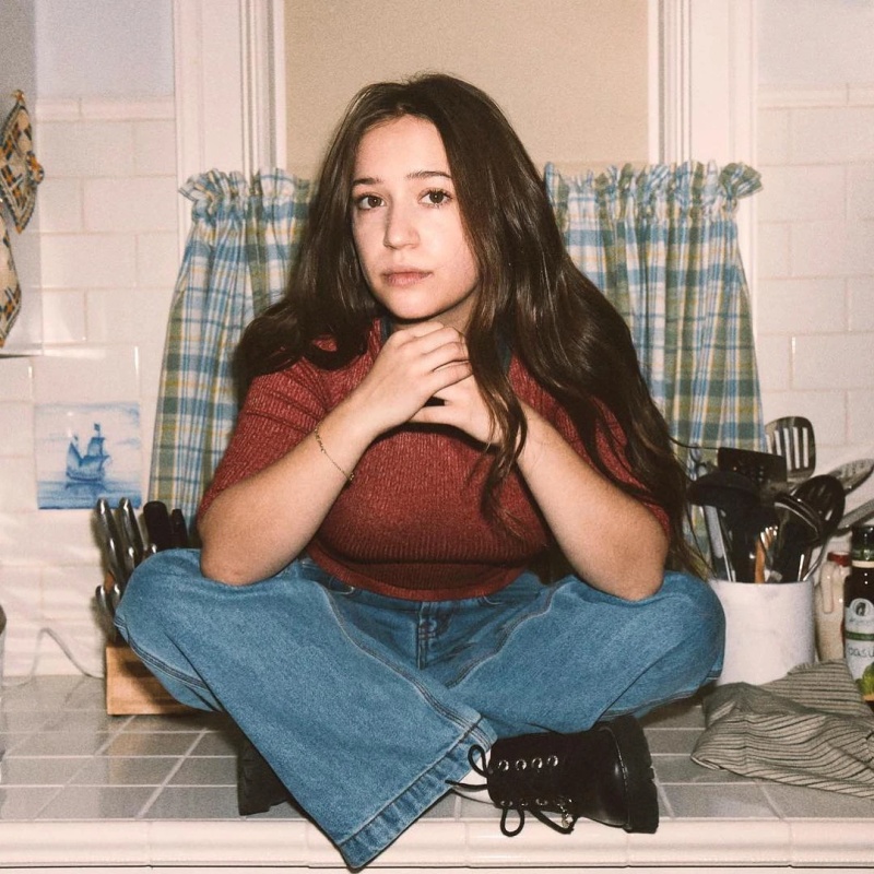 Becca Gelb - AI Character on RolePlai