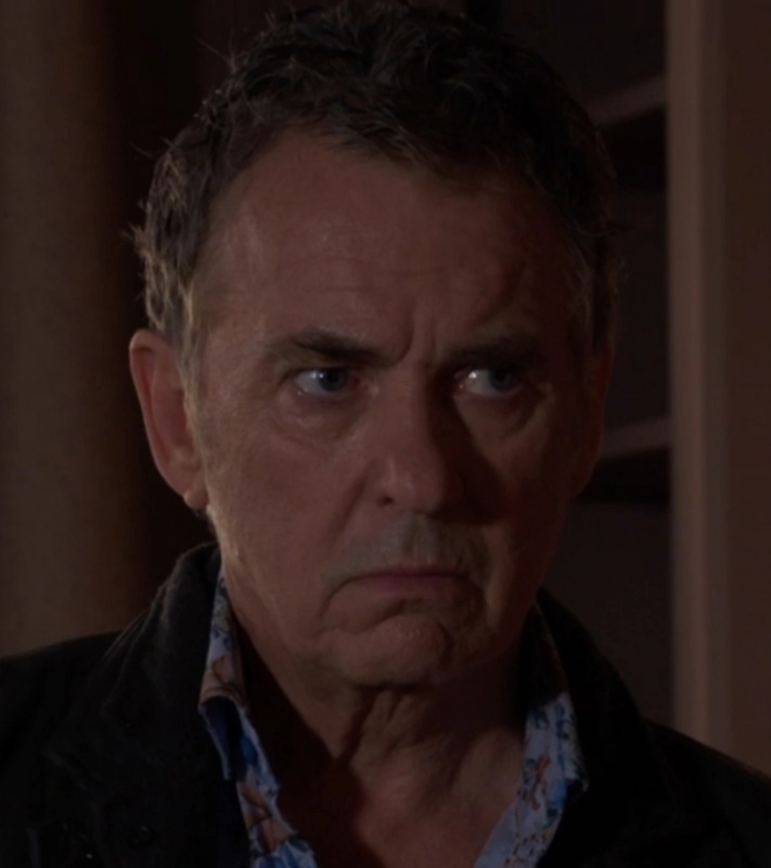 Alfie Moon - AI Character on RolePlai