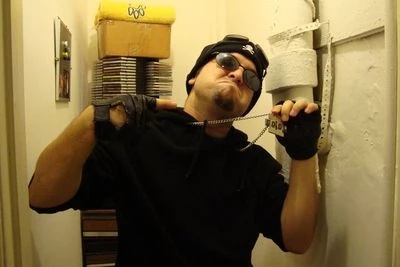 El L0ver - AI Character on RolePlai