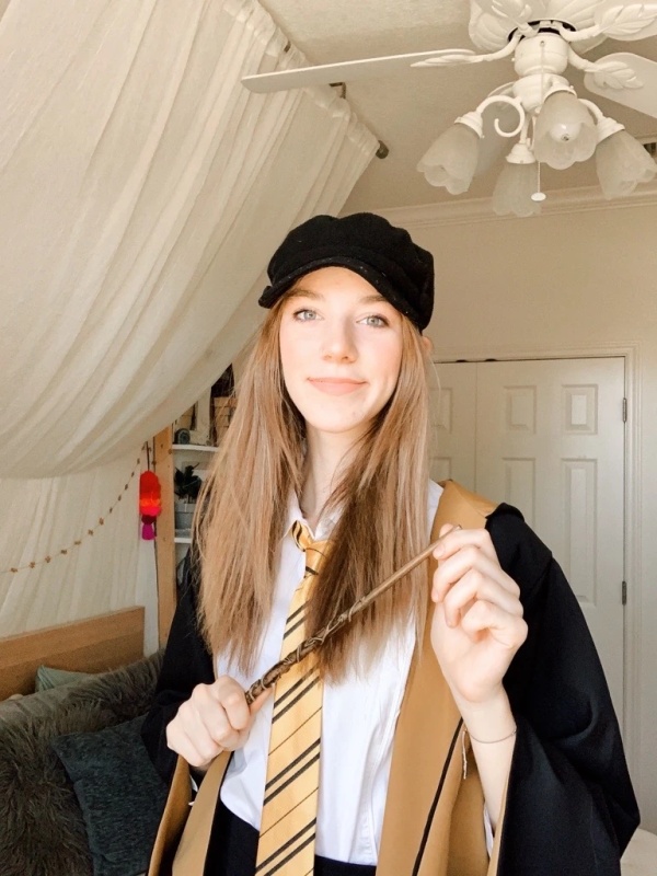 River Rowle - AI Character on RolePlai