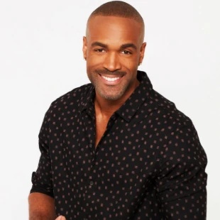 Curtis Ashford - AI Character on RolePlai