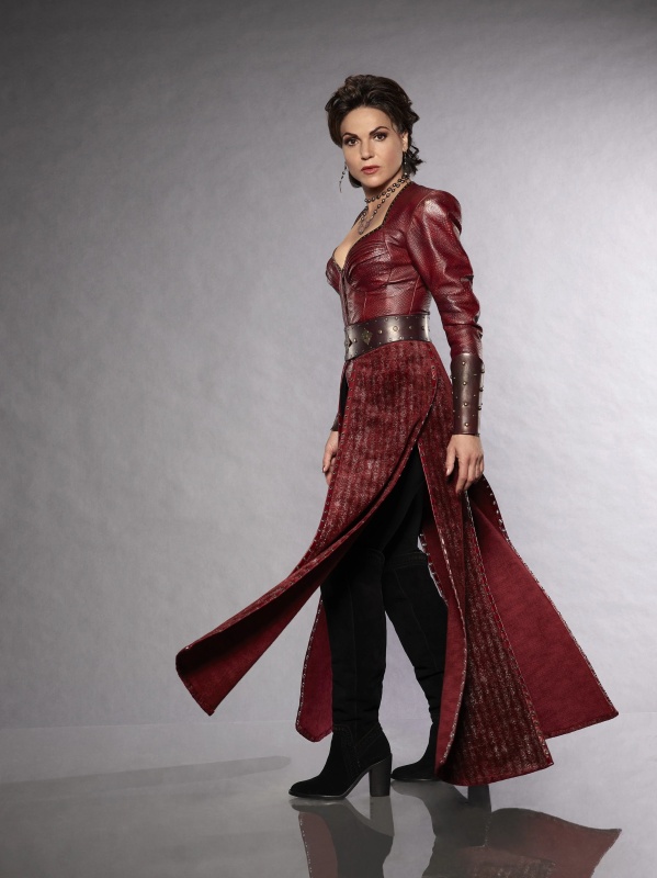 Regina Mills - AI Character on RolePlai