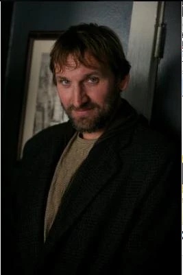 Raymond Wood - AI Character on RolePlai